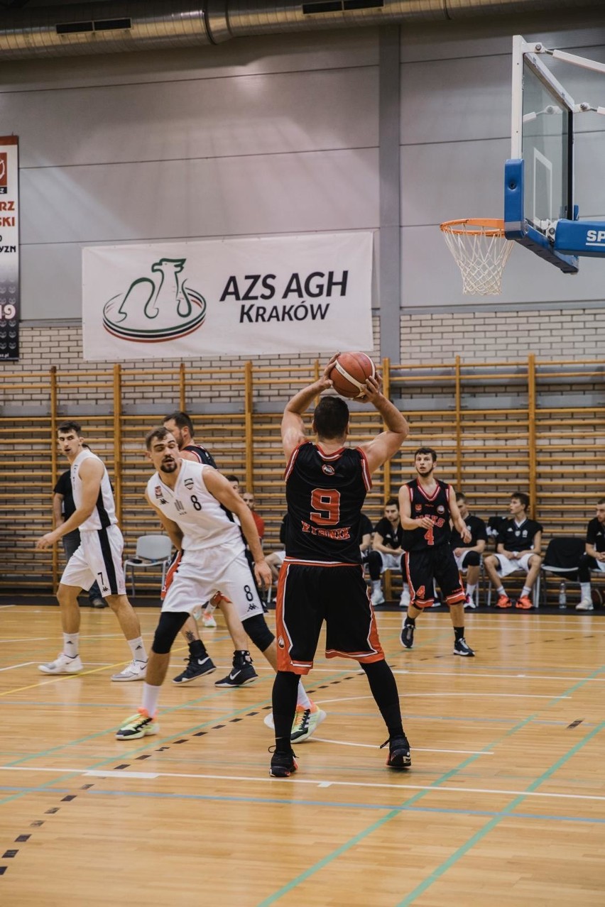 II liga koszykarzy. Drugie wysokie zwycięstwo AZS AGH Kraków we własnej hali, tym razem z MKKS Rybnik [ZDJĘCIA]