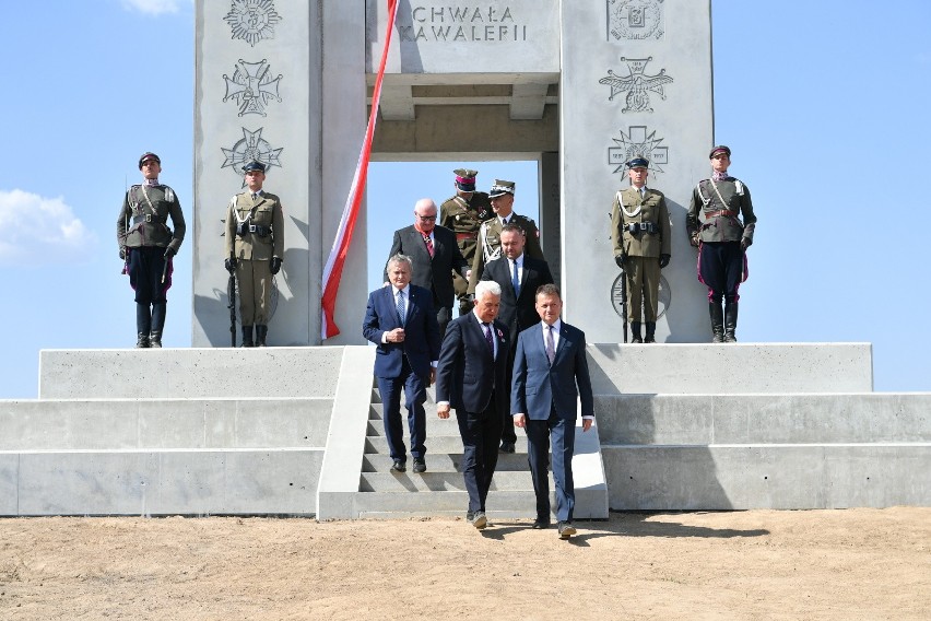 Mariusz Błaszczak podczas uroczystości odsłonięcia Pomnika...