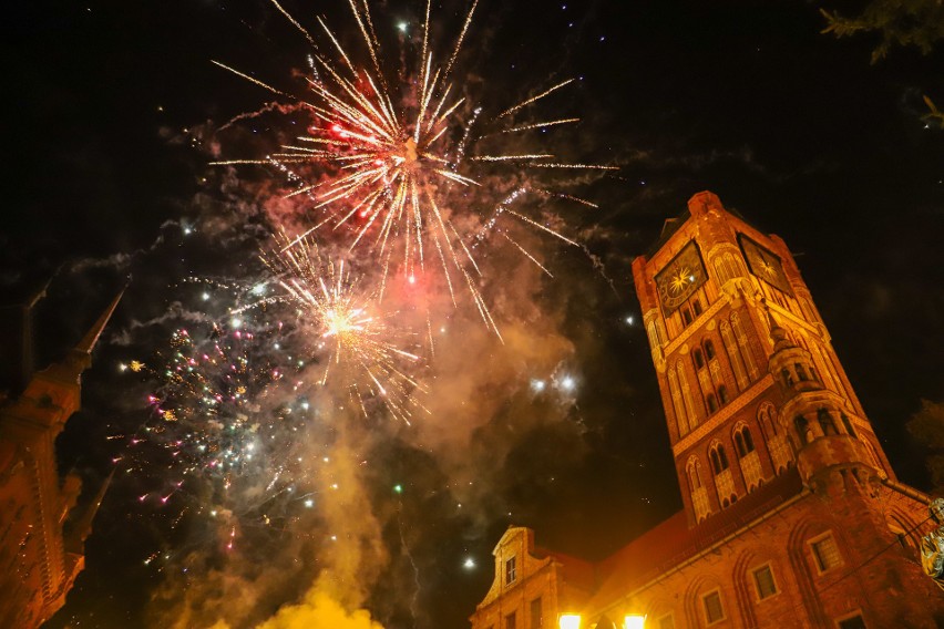 Przywitanie Nowego Roku na Rynku Staromiejskim w Toruniu