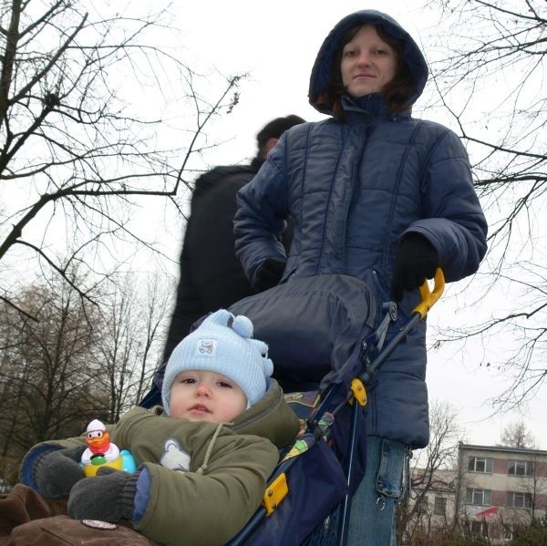 Ulga na dzieci to duży prezent. Szkoda tylko, że nie dla mnie. Jestem samotną mamą i nie pracuję, więc nie mam czego odliczyć - mówi 24- letnia pani Magdalena z Tarnobrzega. 