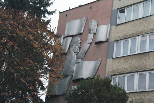 Płaskorzeźba Wicentego Pstrowskiego pozostała już tylko na archiwalnym fotografiach.