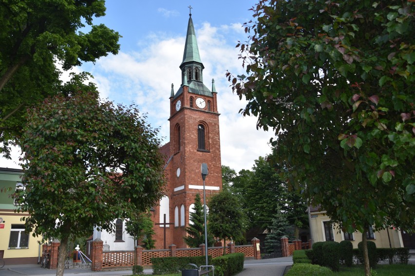 Jubileuszową wystawę oglądać można na szubińskim rynku....