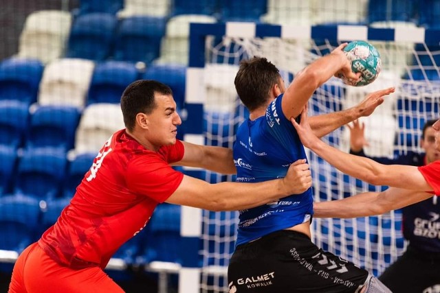 (Azoty Puławy w pierwszym sparingu w okresie przygotowawczym do sezonu 2023/24 PGNiG Superligi Mężczyzn pokonały na wyjeździe Handball Stal Mielec 38:24)