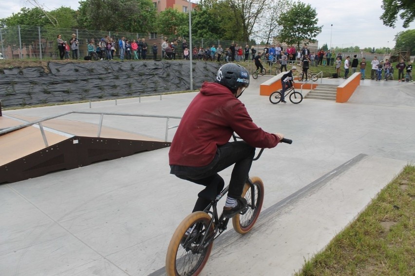 Pokaz ekstremalnej jazdy na skateparku [FOTO]