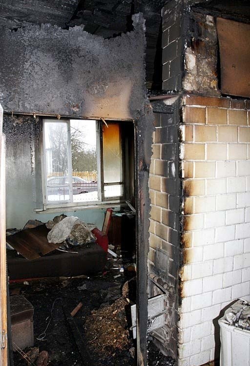 Pożar domu w Dubiczach Cekiewnych zaczął się prawdopodobnie od pieca kaflowego