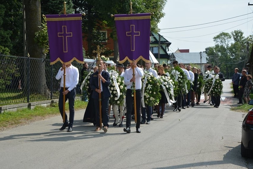 Chyżne. Pogrzeb tragicznie zmarłej 18-letniej Angeliki, która zginęła w wypadku w Szaflarach