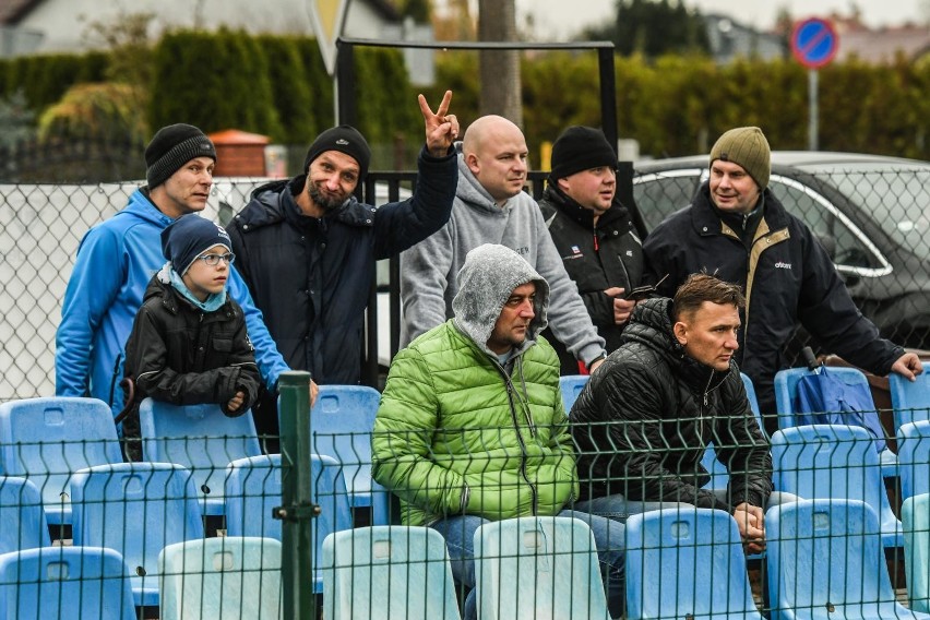 Sportis Łochowo wygrał u siebie z BKS Bydgoszcz 2:0 w...