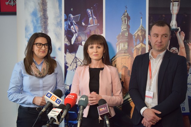 Na konferencję zapraszali Anna Słopiecka z radomskiej loży BCC (od lewej) wiceprezydent Radomia Katarzyna Kalinowska i Marcin Kucharski z Biura radomskiej Strefy Gospodarczej.