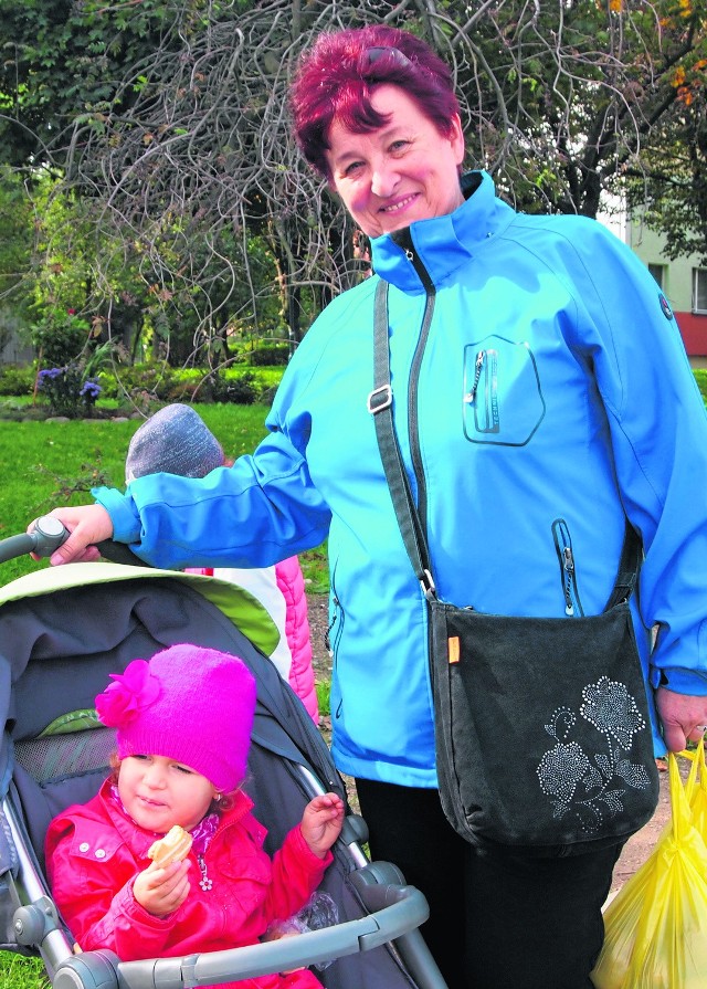 Monitoring na osiedlach by się przydał. I dorośli, i dzieci czuliby się bezpieczniej - mówi Zofia Homoncik, mieszkanka jednego z osiedli.