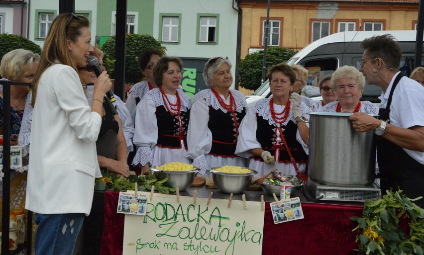 Na Festiwal Smaku do Miechowa przyjechała nawet stuletnia wojskowa kuchnia polowa