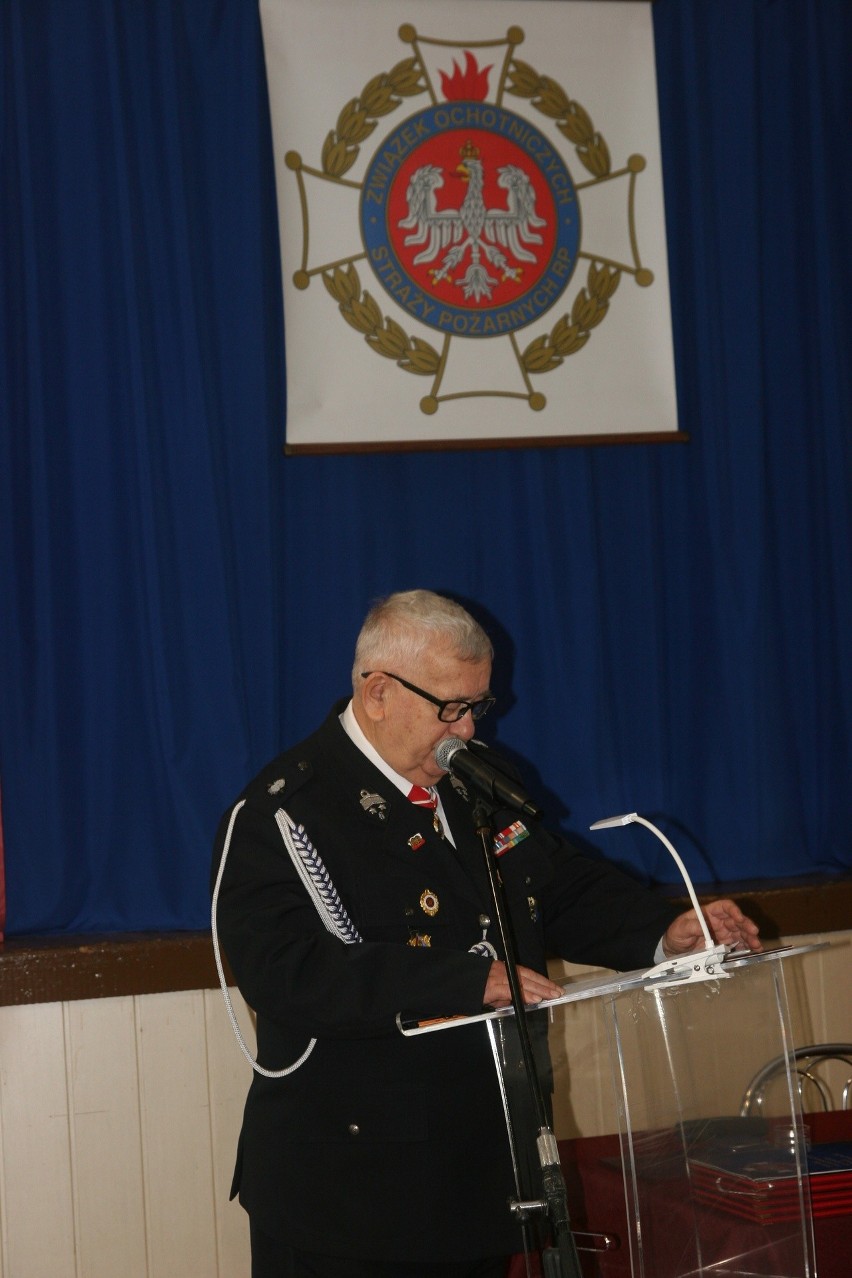 Ostrów Mazowiecka. Andrzej Wyszogrodzki pożegnał się ze służbą w strukturach OSP. Służbę pełnił 50 lat! Zdjęcia