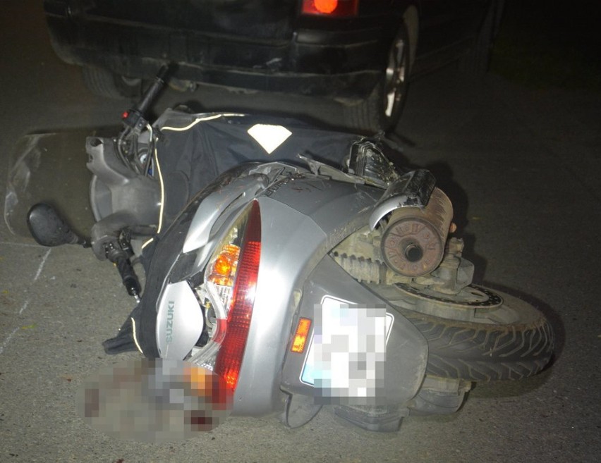 Kraksa w Cieklinie. Poważne obrażenia 38-letniego motocyklisty [ZDJĘCIA]