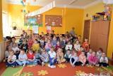 Dorośli promowali czytanie i ekologię w Przedszkolu Publicznym w Mircu