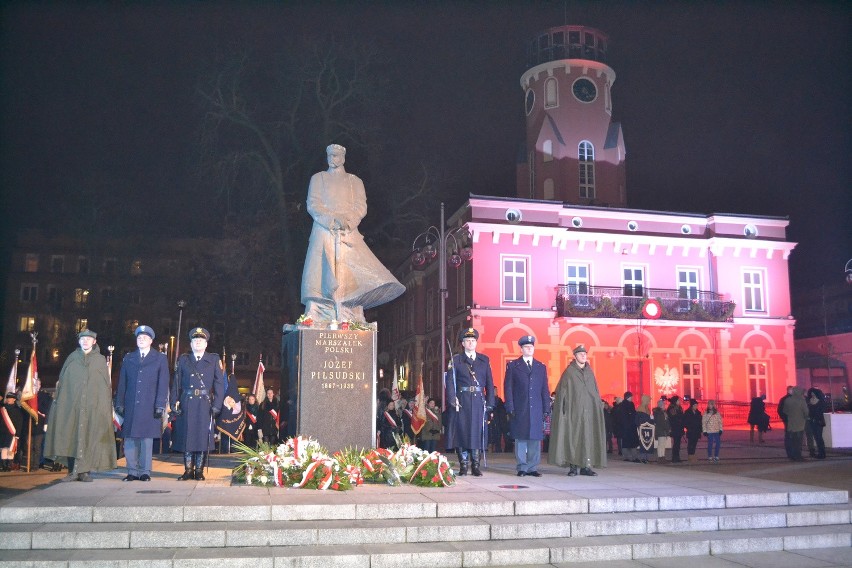 Święto Niepodległości w Częstochowie. Główne uroczystości na Placu Biegańskiego [ZDJĘCIA]