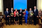 Wojewoda Krzysztof Klęczar uhonorował przedsiębiorców ze Skawiny
