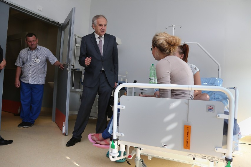 Wrocław: Minister zdrowia oglądał nowy Szpital Wojewódzki (ZDJĘCIA)