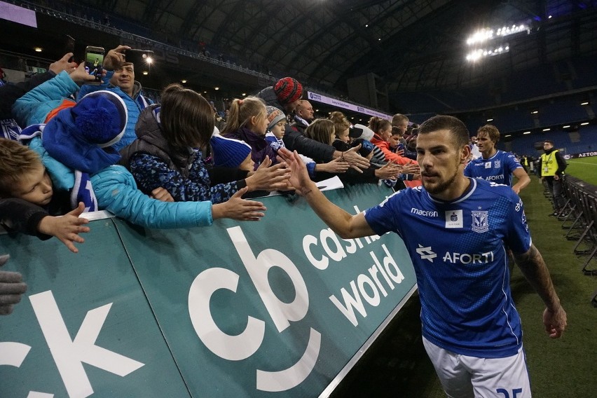 Lech Poznań wygrał z Koroną Kielce 2:1. Mecz przy...