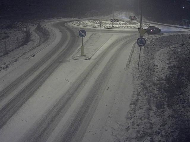 Drogi w zachodniej Małopolsce są już białe.