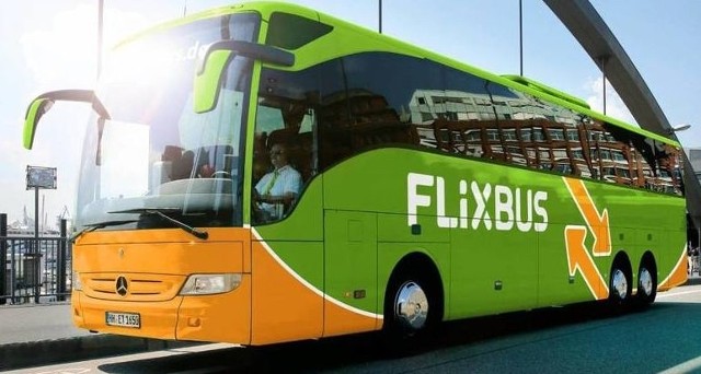 Osoby podróżujące autokarem firmy Flixbus na trasie Warszawa - Zakopane (przez Radom, Kielce, Kraków) w dniu 19 marca 2020 roku powinny zgłosić się do lokalnej stacji sanepidu.