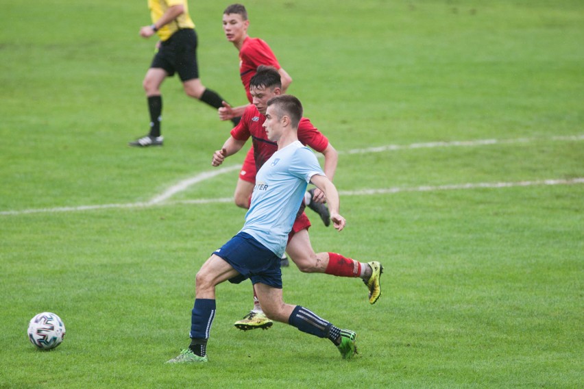 Klasa okręgowa: KS Gryf Słupsk - Sokół Wyczechy 4:2 