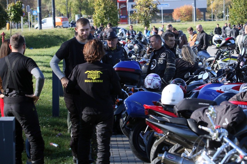 Lubelscy motocykliści hucznie pożegnali lato. Zobacz zdjęcia