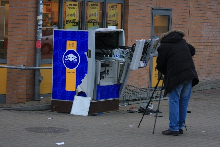 Wysadzenie bankomatu w Gdańsku przy Alei Havla. Policja prowadzi dochodzenie [ZDJĘCIA]