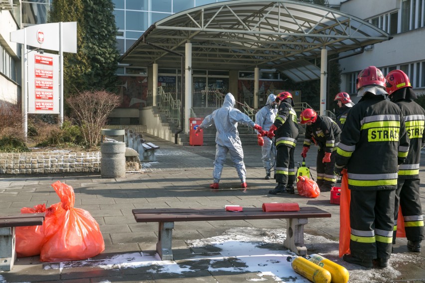 Kraków. Zagrożenie wąglikiem w sądzie. Tajemnicza informacja [ZDJĘCIA, WIDEO]