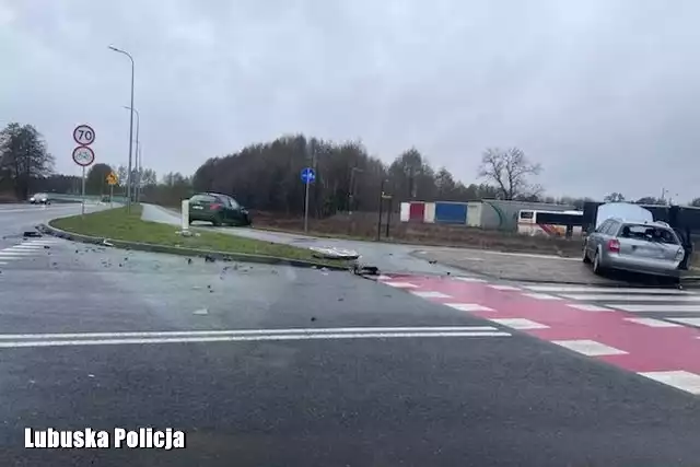 Kierowca audi doprowadził do wypadku na skrzyżowaniu ulic Dolnośląskiej z Żabią