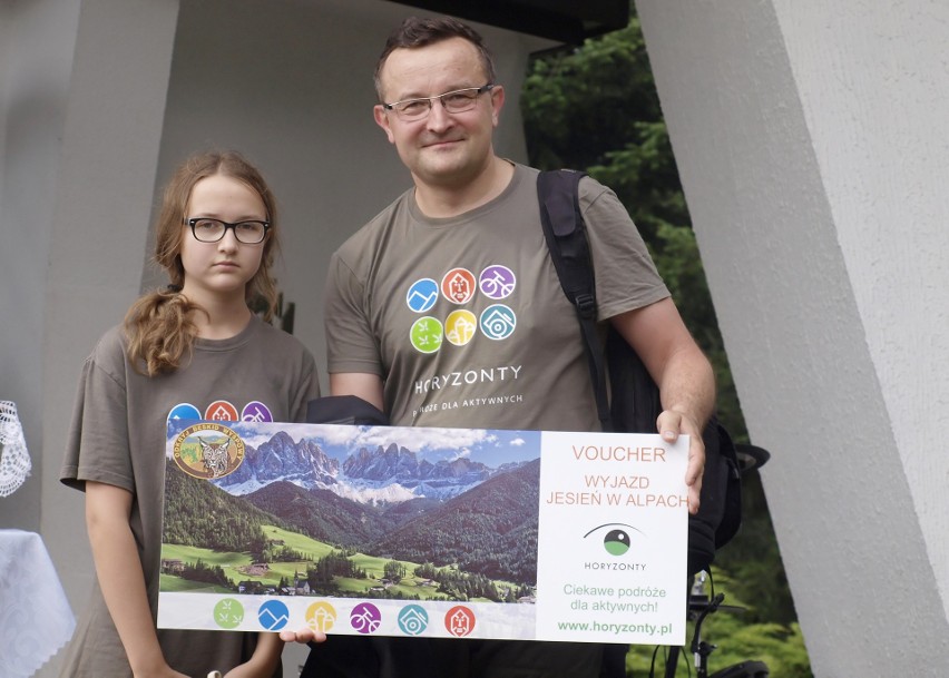 Odkryj Beskid Wyspowy. 53 złote rysie na Miejskiej Górze. W niedzielę szczyt zdobyło ponad 700 turystów