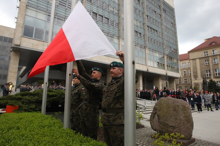 Dzień Flagi: Wojewoda zachęcał do wspólnego świętowania