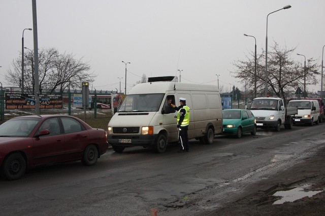 Policjanci prowadzili swoje działania między innymi na ulicy Wjazdowej w Radomiu.