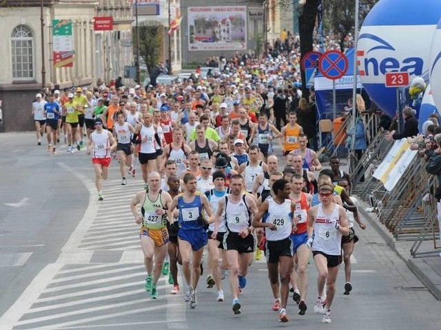 Na starcie niedzielnego maratonu ma stanąć ok. 2,5 tys. biegaczy.