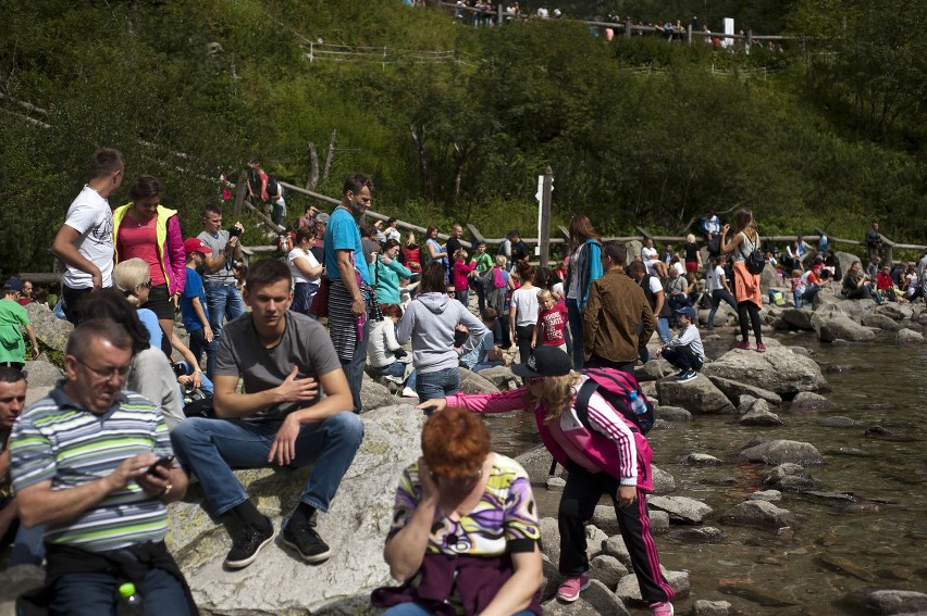 Tłumy szturmowały Morskie Oko [ZDJĘCIA]