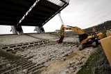 Stadion w Szczecinie - zdemontowano już wszystkie krzesełka. Tysiąc nie nadaje się do użytku