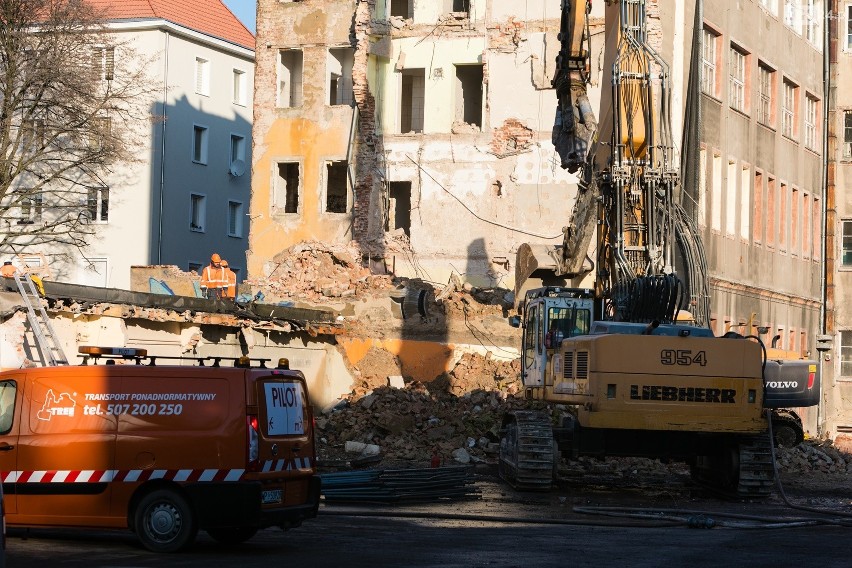 Wielka rozbiórka w centrum miasta. Tak rozpoczyna się budowa nowej siedziby urzędu