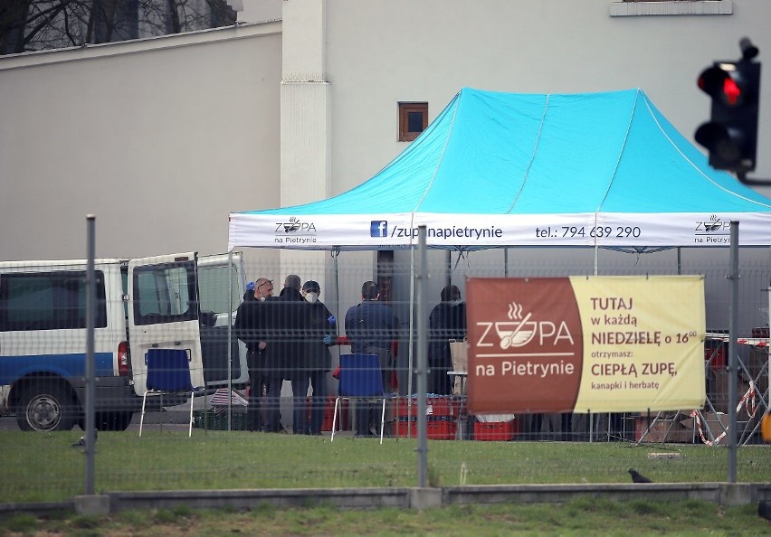 Akcja Zupa na Pietrynie odbyła się w świąteczną niedzielę