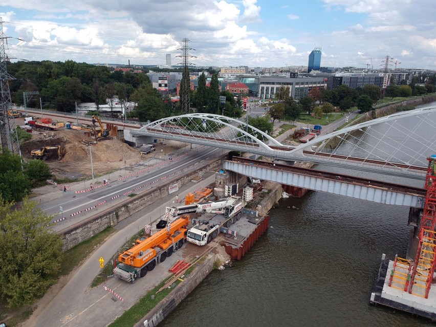Kraków. Rozpoczyna się kolejny etap demontażu mostu. Będą utrudnienia w ruchu