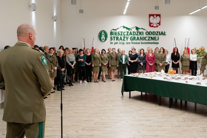 W Bieszczadzkim Oddziale Straży Granicznej służy lub pracuje...