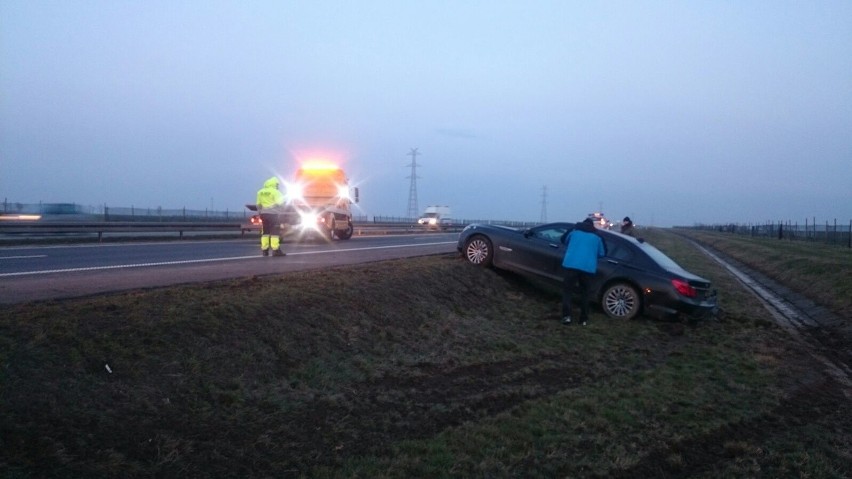 Do kolizji doszło na A4 na wysokości Lewina Brzeskiego.