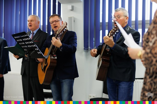 potkanie opłatkowe uświetniły kolędy w wykonaniu Scholi Muzycznej Eamus z parafii pw. św. Andrzeja Boboli.