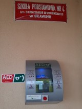 Skawina. W dwóch kolejnych placówkach w mieście pojawiły się defibrylatory AED