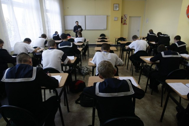 Mundurki szkolne funkcjonują w wielu krajach, kolejny dołączy do nich w tym roku.