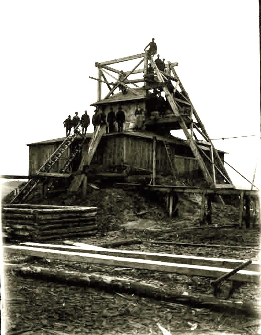 Lata 1914-1915 , Sztolnie kopalni miedzi w Miedzianej Górze