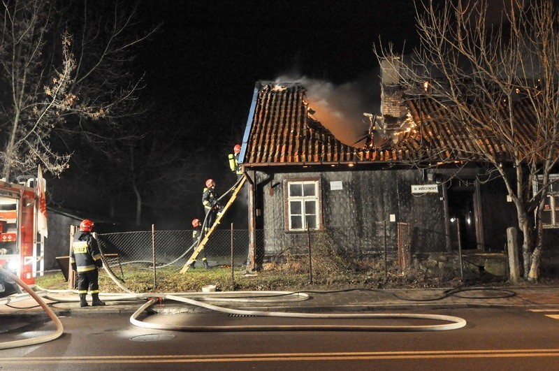 Pożar opuszczonego drewnianego domu przy ulicy Wrocławskiej...