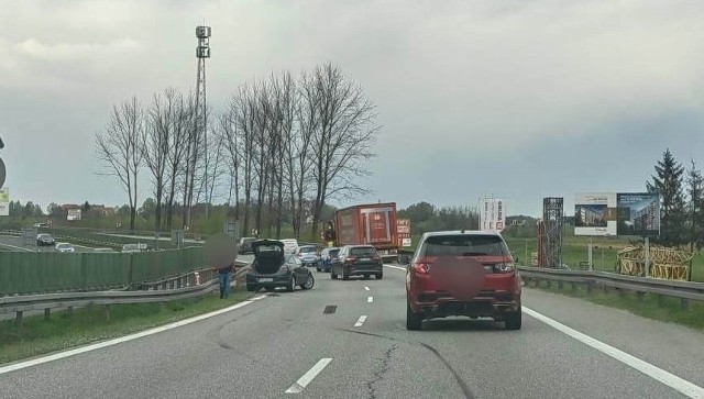 Zderzenie ciężarówki z samochodem osobowym w Jaworniku