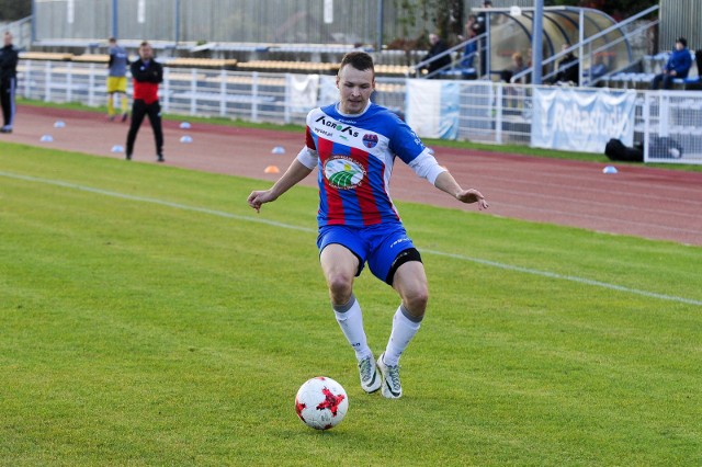 Gol Mateusza Poważnego zadecydował o triumfie ekipy ze Starowic.