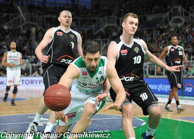 Zgorzelec. Koszykówka. Tauron Basket Liga. Drugi mecz finałowy  play off  PGE Turów vs Stelmet Zielona Góra 75:73