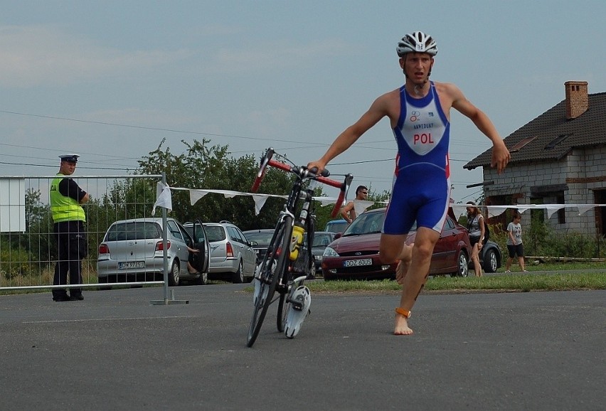 Najlepsi młodzi triathloniści rywalizowali w ten weekend w Mietkowie (ZDJĘCIA)