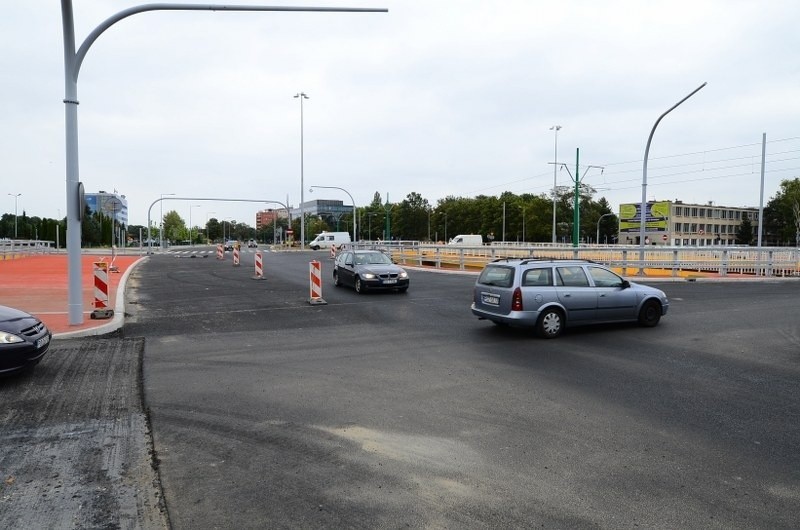 Ulicą Grunwaldzką jeżdżą już tramwaje, ale problem nadal...