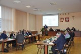 Rada powiatu przyjęła dziewięć statutów związków powiatowo-gminnych. 